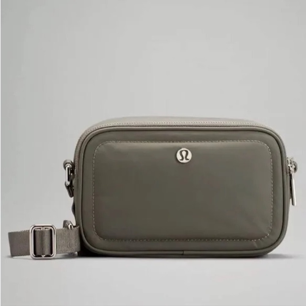 Lululemon Crossbody Camera Bag